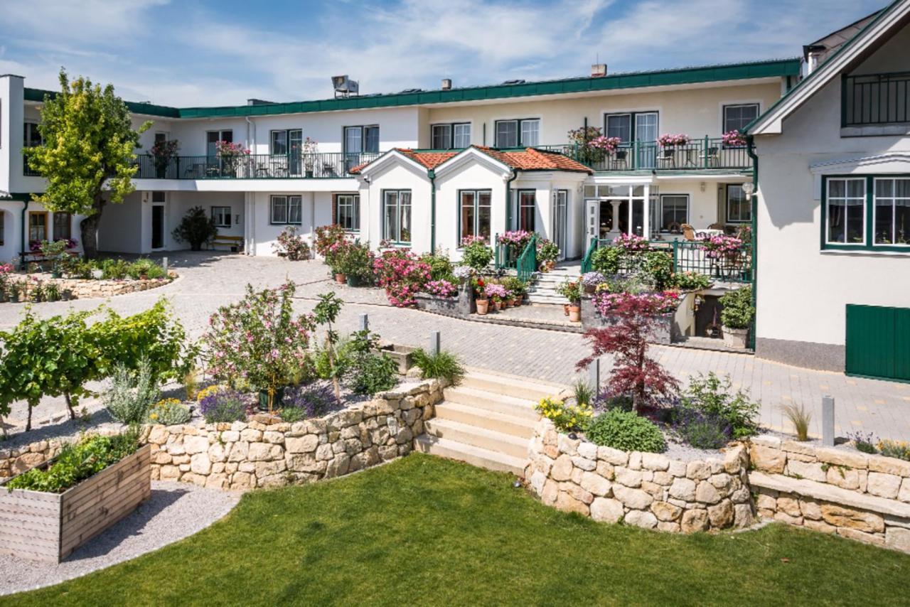 Haus Kranixfeld-Fischl Hotel Mörbisch am See Екстериор снимка
