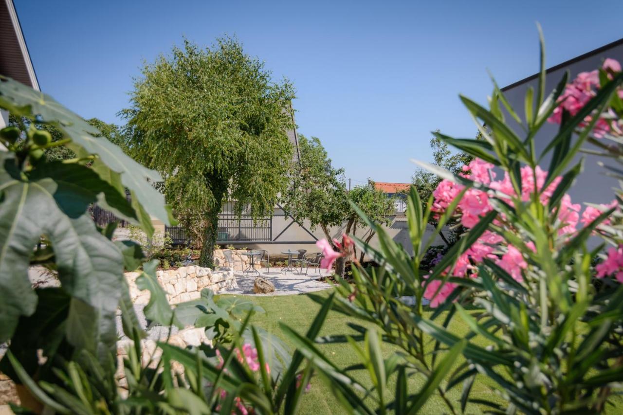 Haus Kranixfeld-Fischl Hotel Mörbisch am See Екстериор снимка