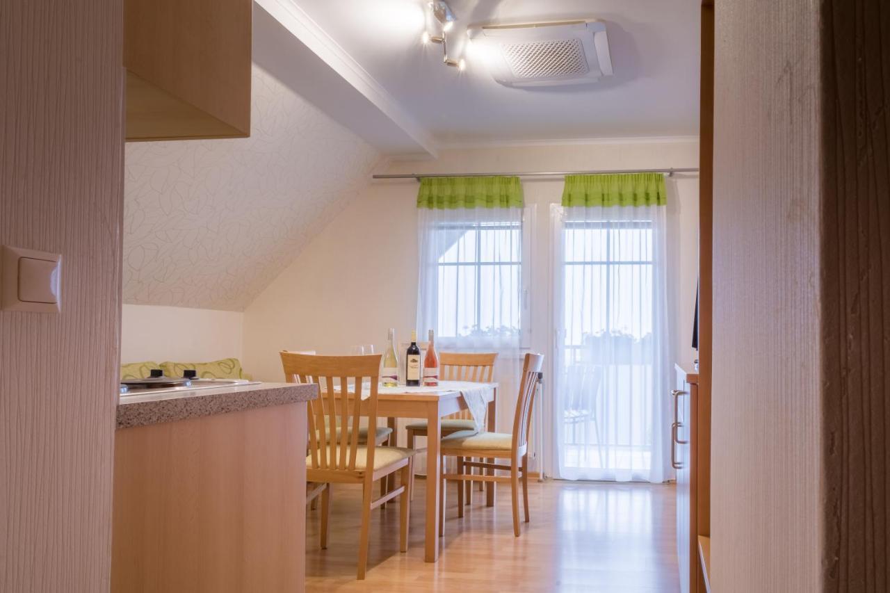 Haus Kranixfeld-Fischl Hotel Mörbisch am See Екстериор снимка