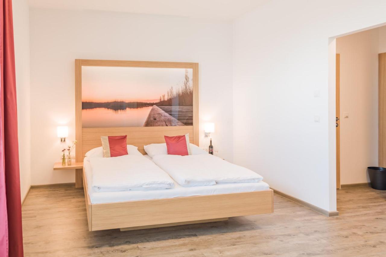 Haus Kranixfeld-Fischl Hotel Mörbisch am See Екстериор снимка